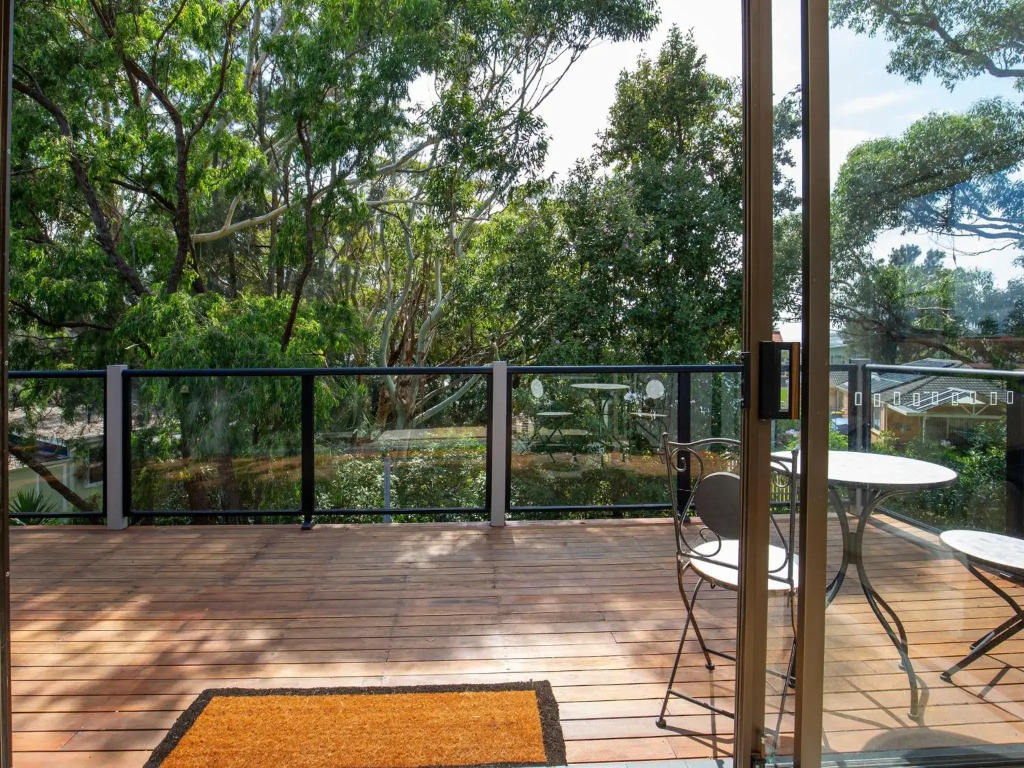 Saltbush Cottage Pet Friendly 1 Min Walk to Beach
