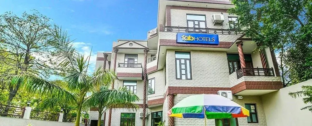 Fabhotel Bella Vista