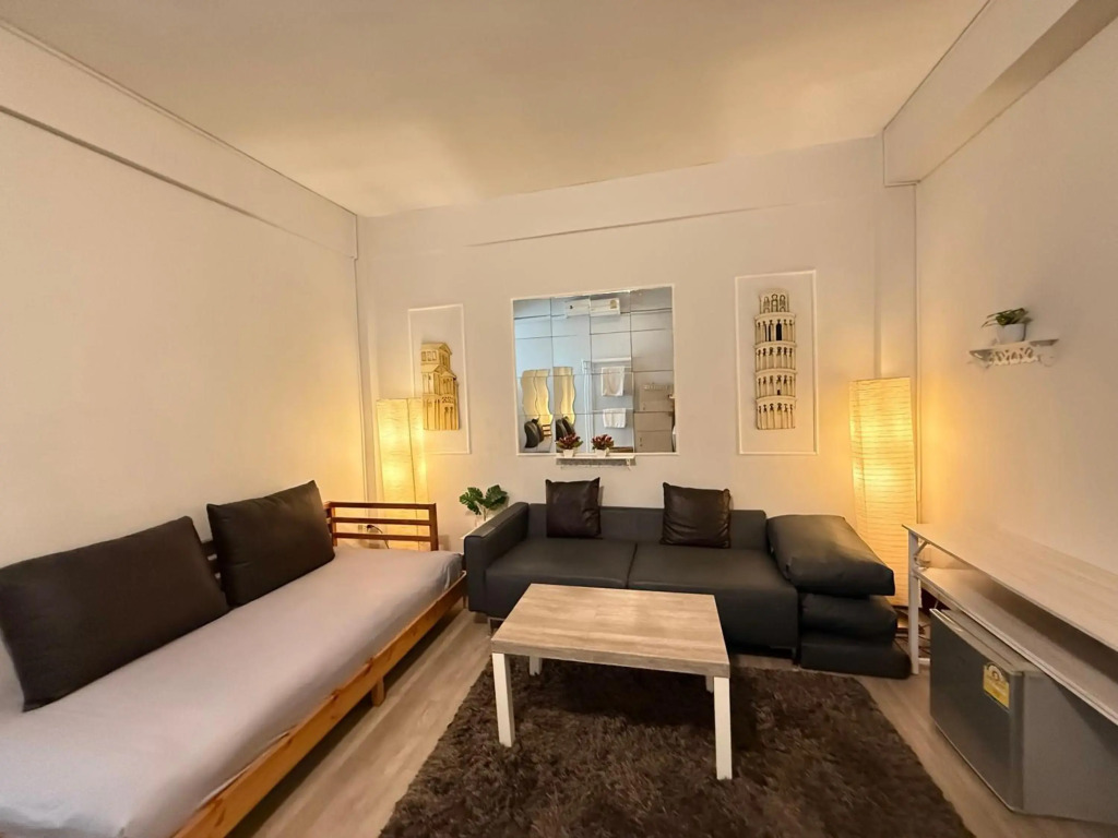 Baan Nampetch Hostel