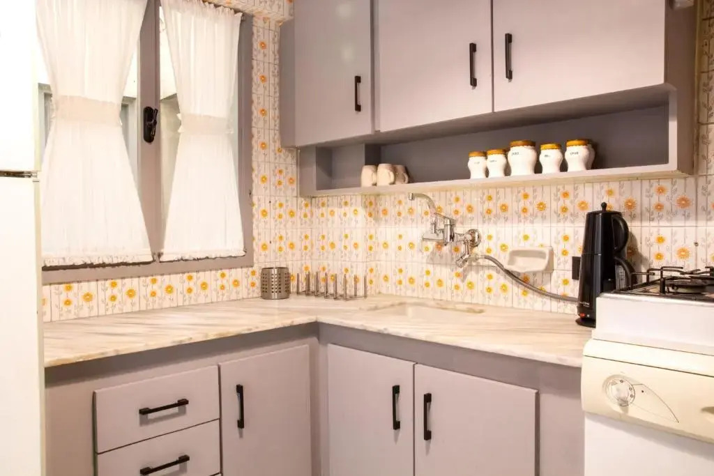 Gorgeous Flat With Balcony in Izmir Konak