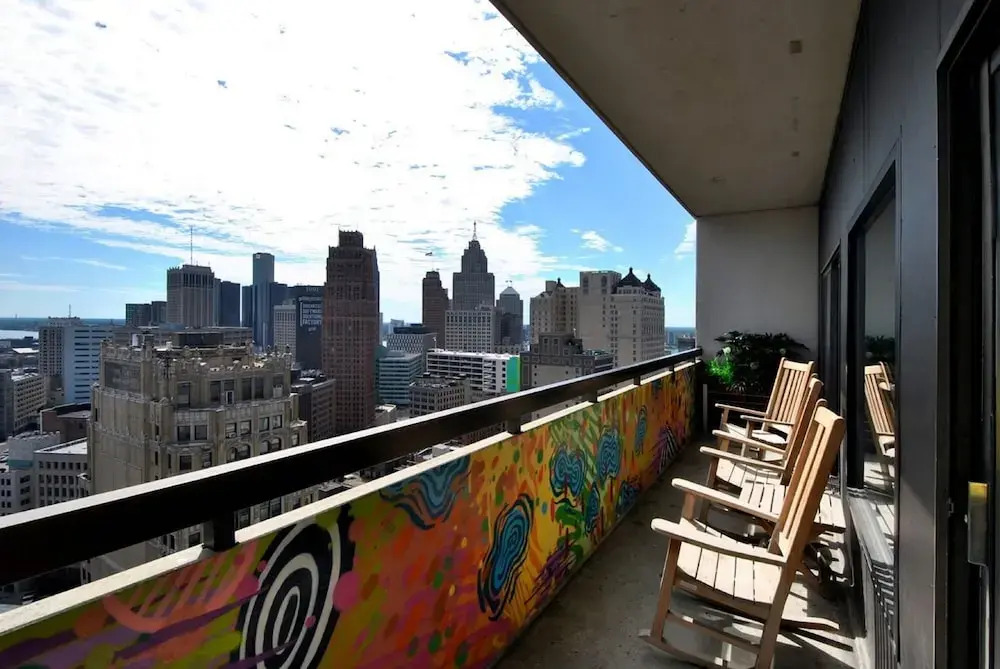 Motor City Suites by Barsala