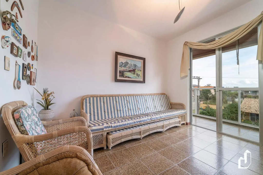 Apartamento com 02 dormitórios