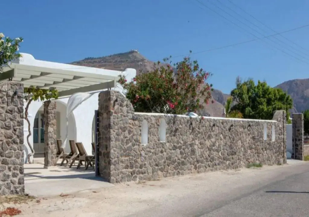 Dafnes Villa with Private Plunge Pool