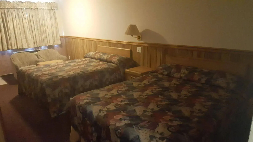 Rainbow Motor Inn