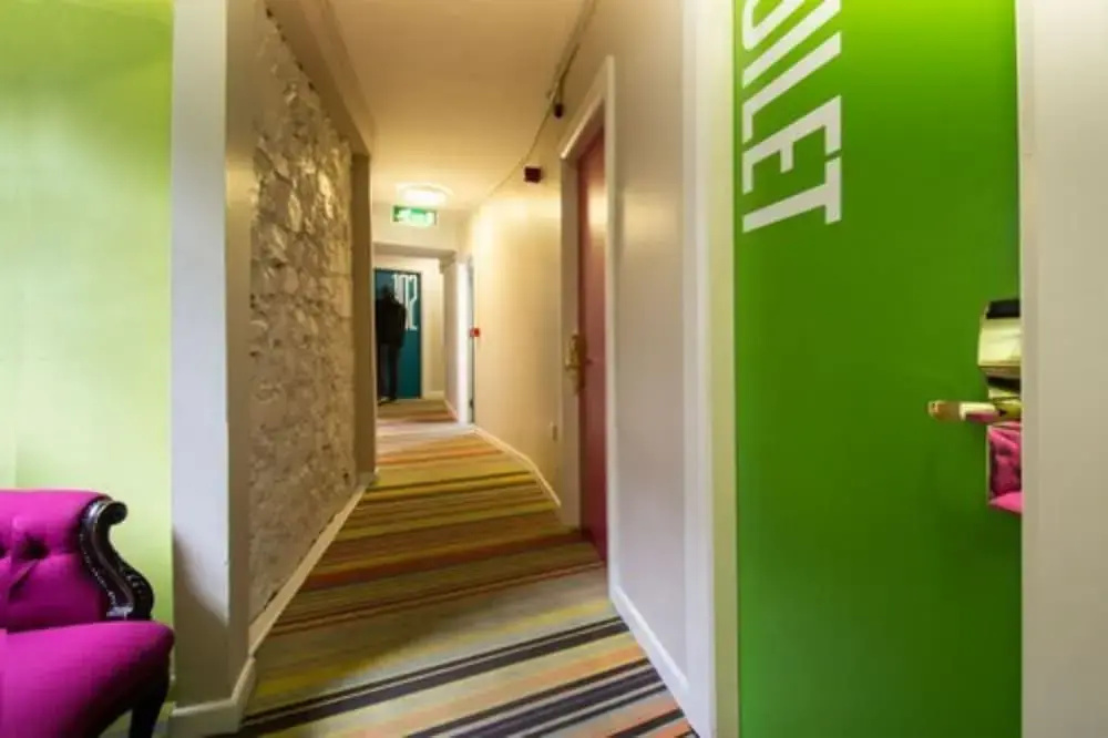 Snoozles Hostel