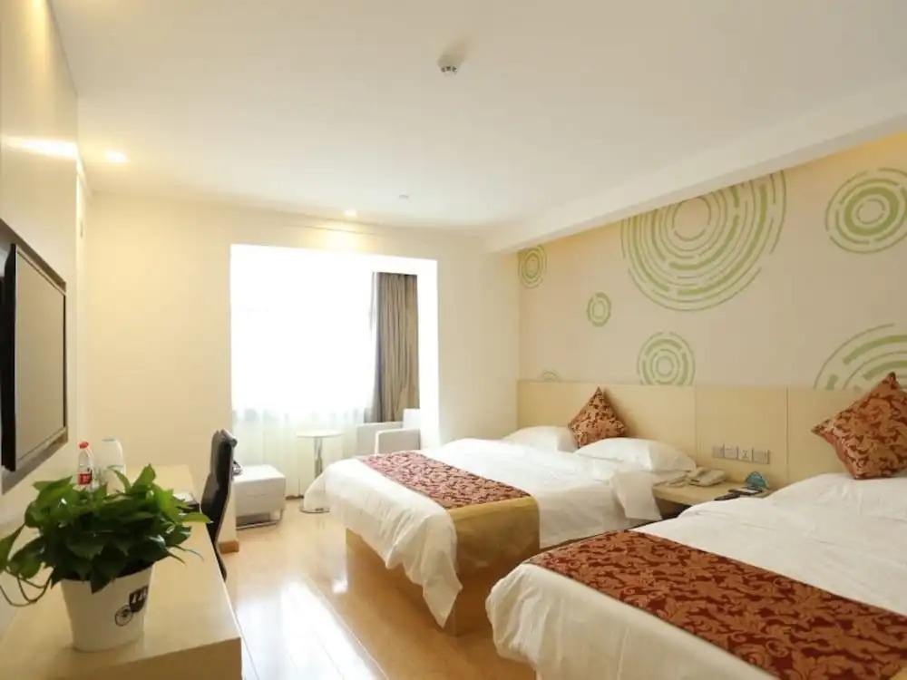 Tianjin Yuetan Hotel