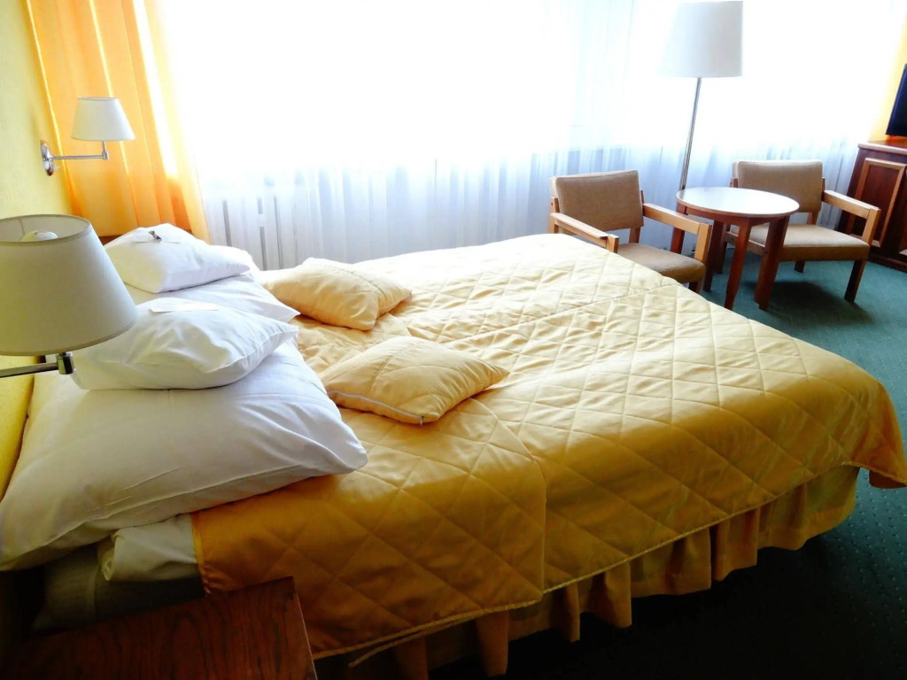 Hotel Gromada Pila