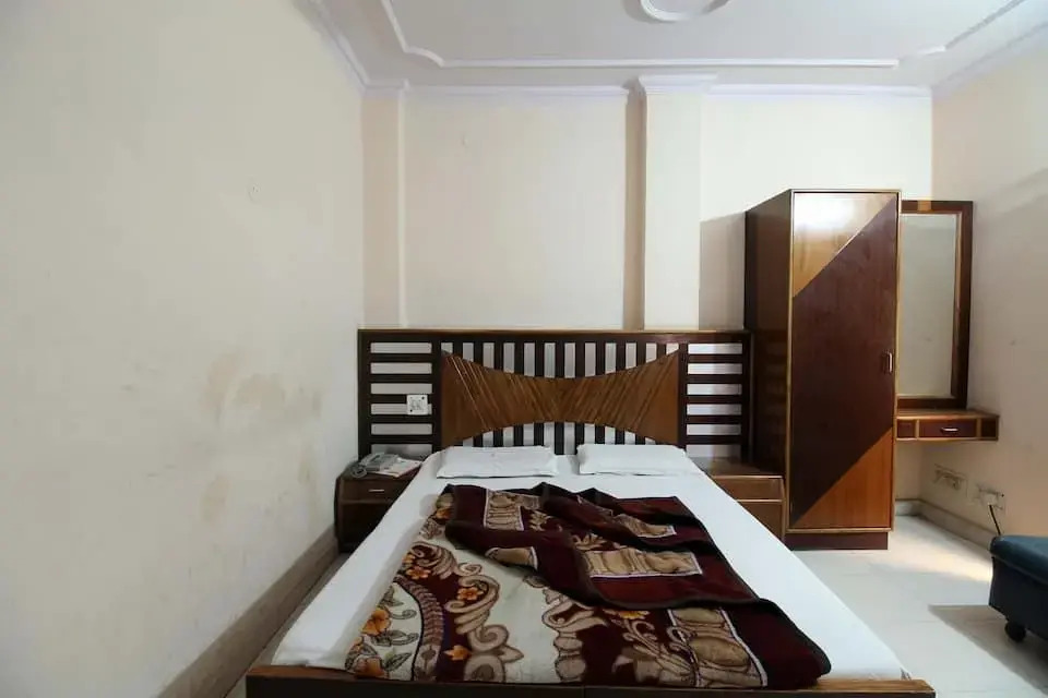 Townhouse Oak New Delhi Central Railway Junction Formerly Uppal International