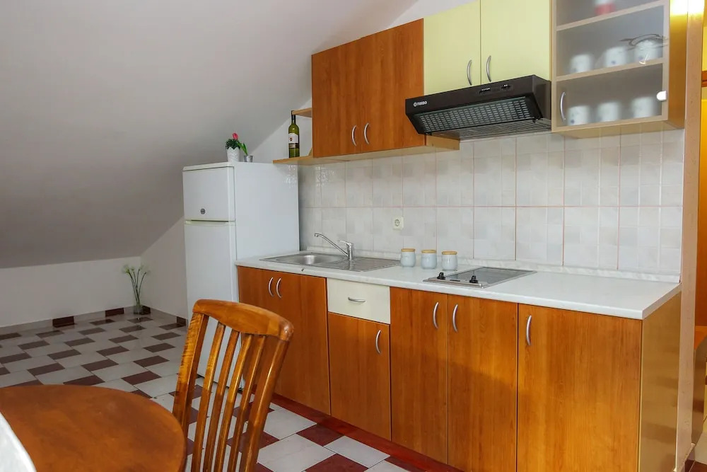 Lucky Luke Pool Apartments