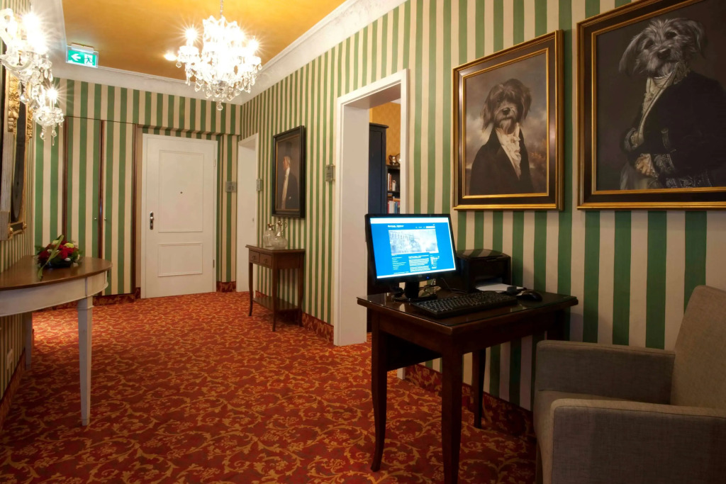 Hotel City House