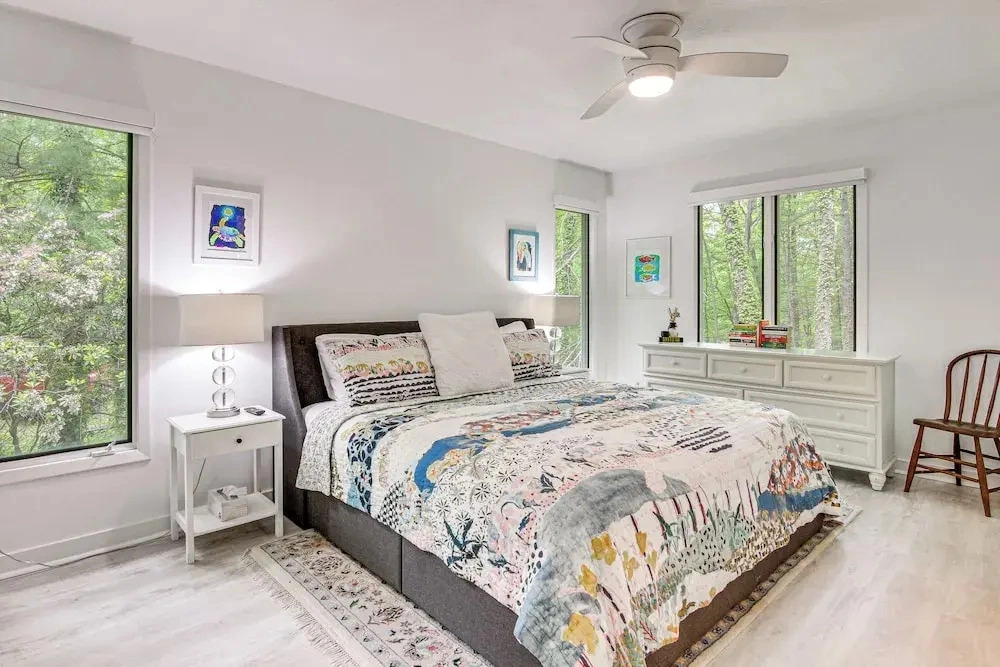 Hendersonville Vacation Rental w/ Private Hot Tub