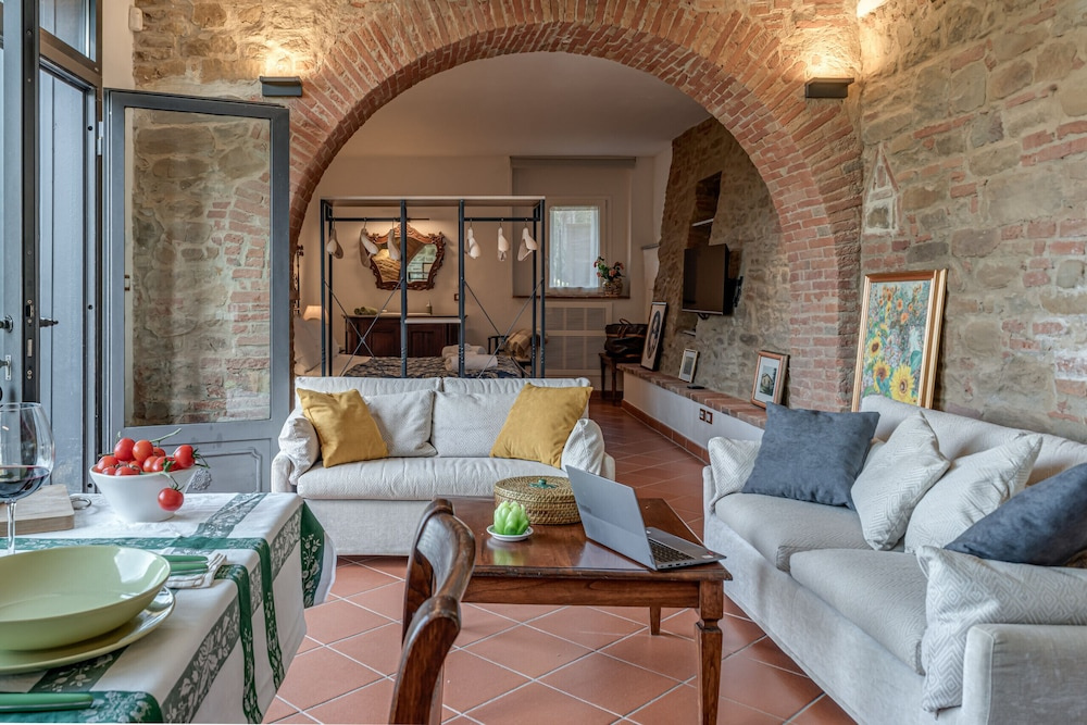 Villa Ceppeto, Best Of Tuscany at Brand New Nest