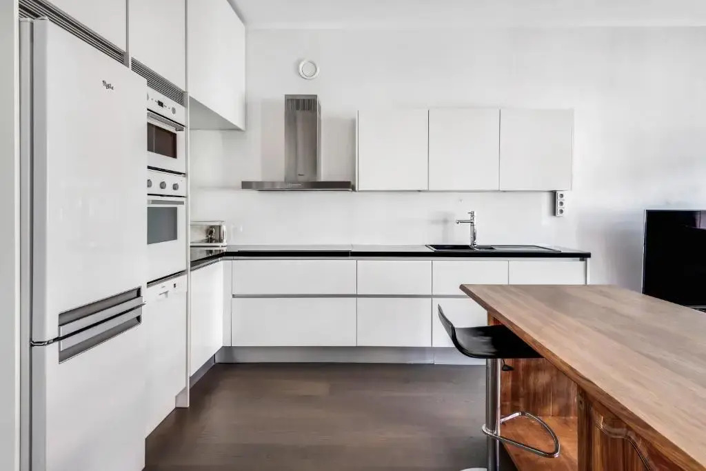 WeHost Top floor Transformable 2BR 8min to Centrum