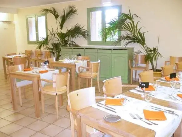 Hotel Le Roussillon