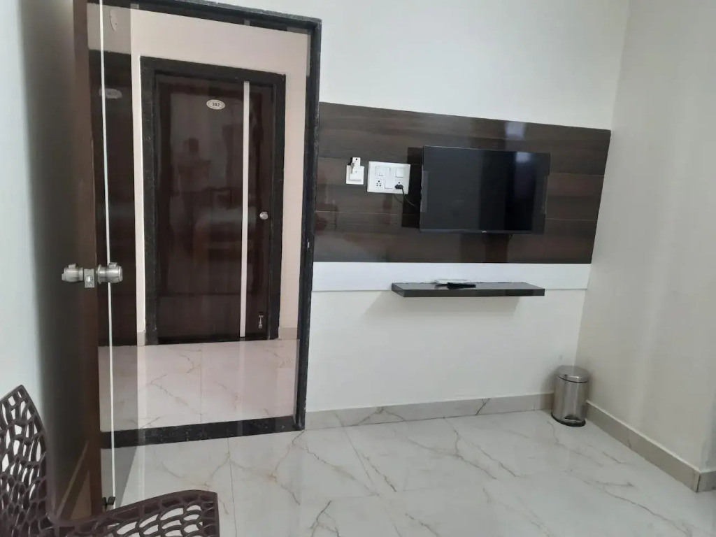 Madhuram Residency Lodge