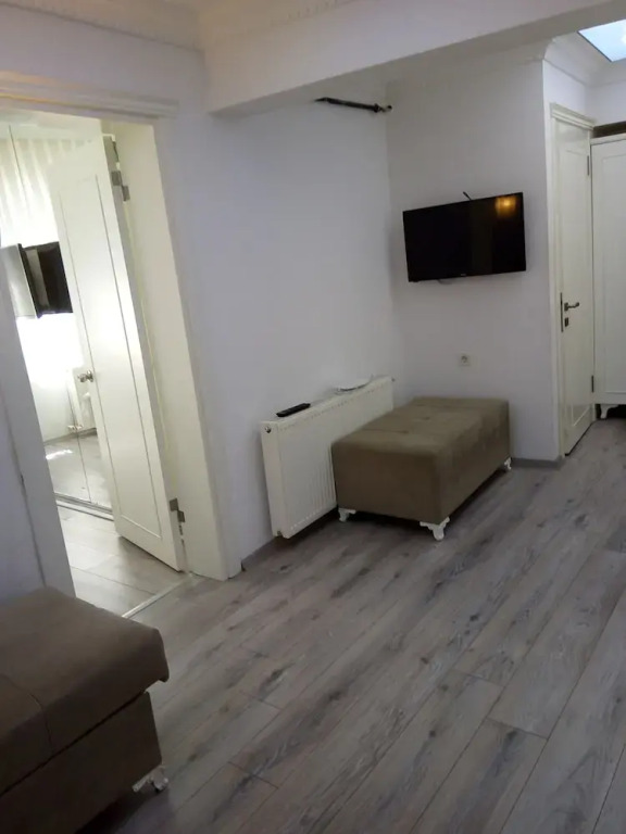 Fish Gold Apart Suites
