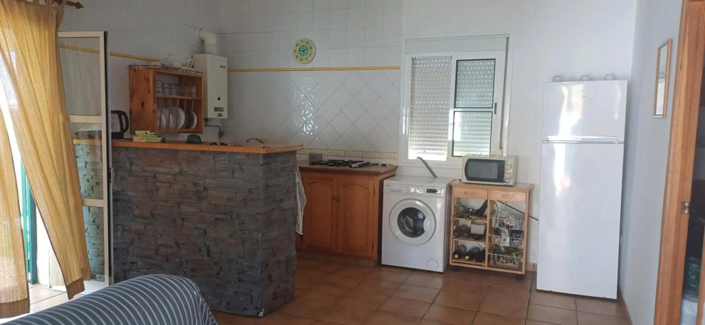 Casa con jardín privado cerca de la playa, para descansar y relajarse