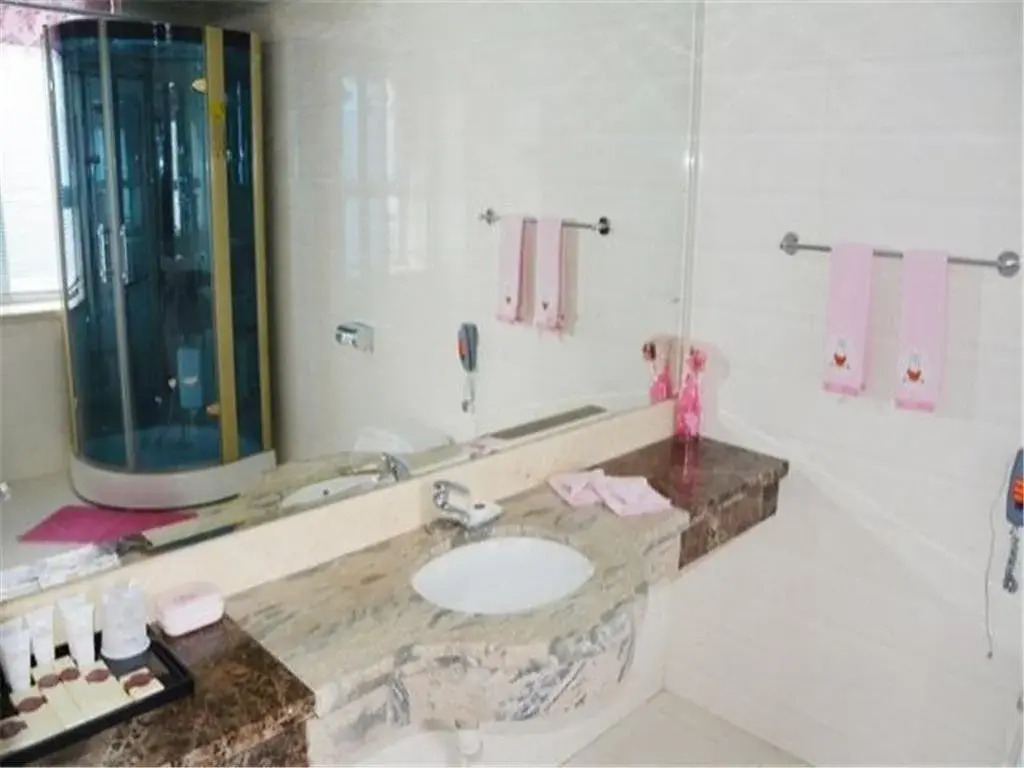 Huifeng Hotel