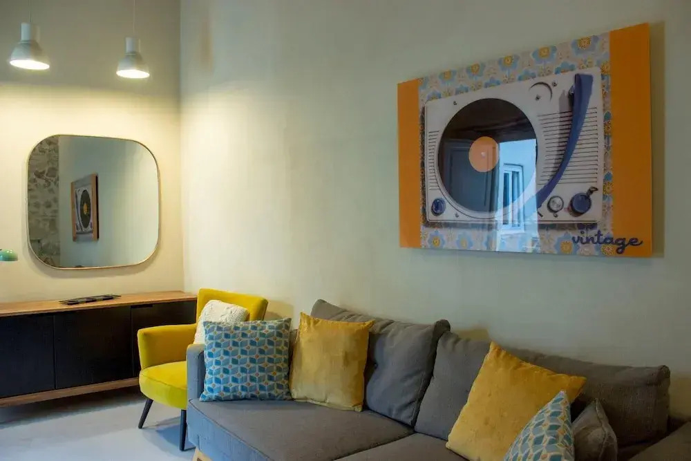 Sr-i754-giude36a1 - Ares Vintage Apartment