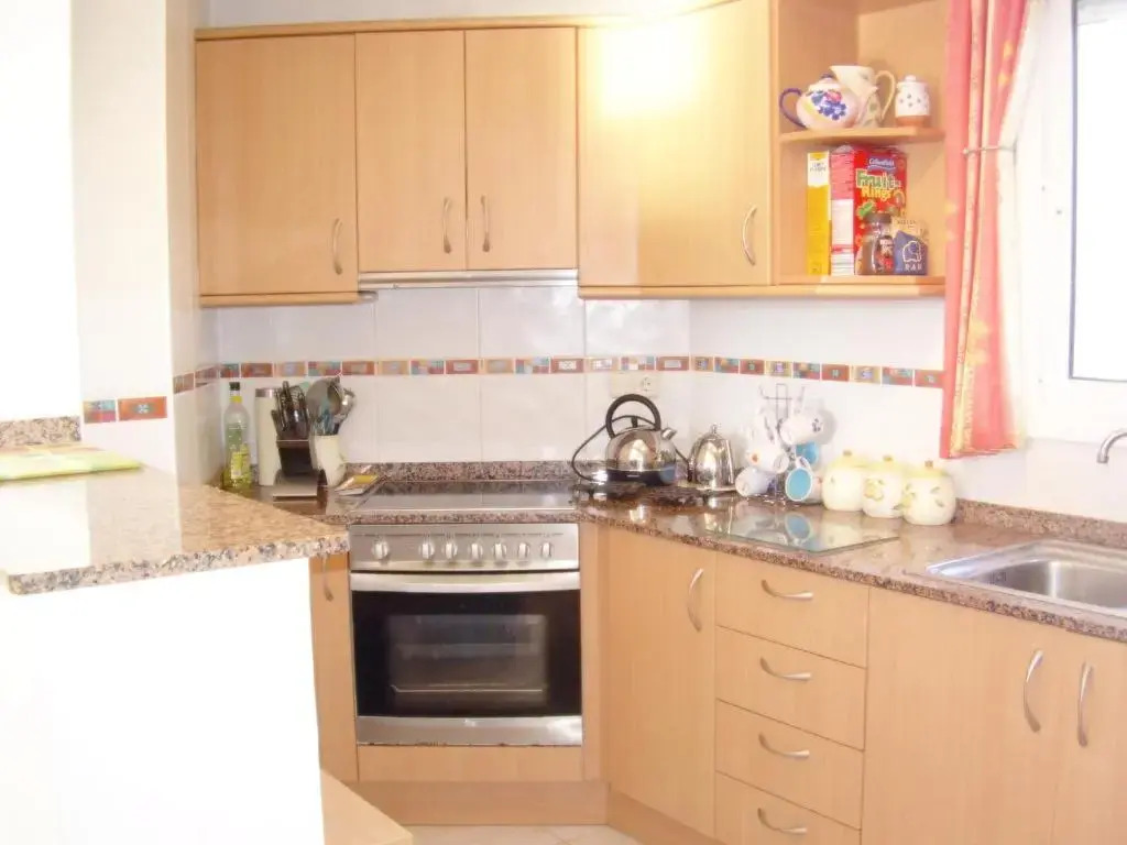 Villa Oasis 4bedroom villa with air-conditioning & large private swimming pool
