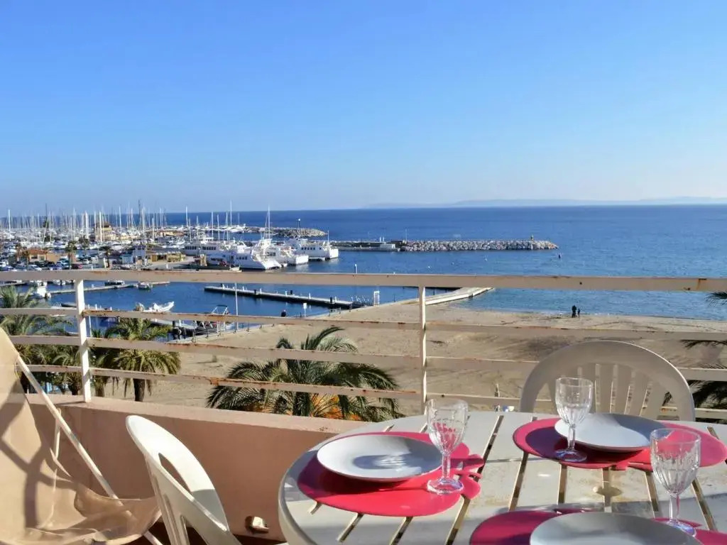 Appartement Le Lavandou, 2 pièces, 4 personnes - FR-1-251-287