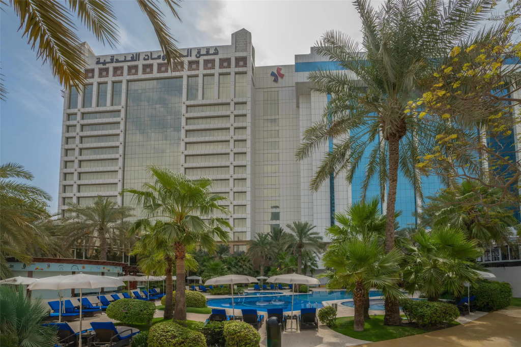 The Diplomat Radisson Blu Hotel Residence & Spa