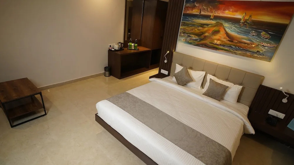 Swarna Hotel & Resort