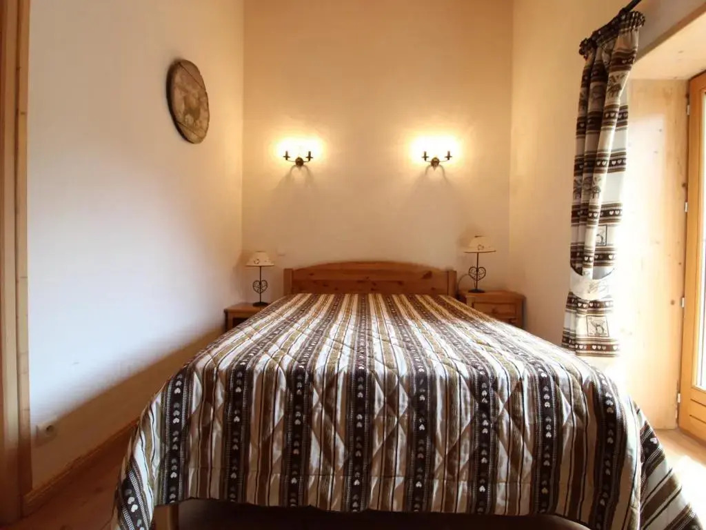 Appartement Lanslebourg-Mont-Cenis, 4 pièces, 10 personnes - FR-1-508-48