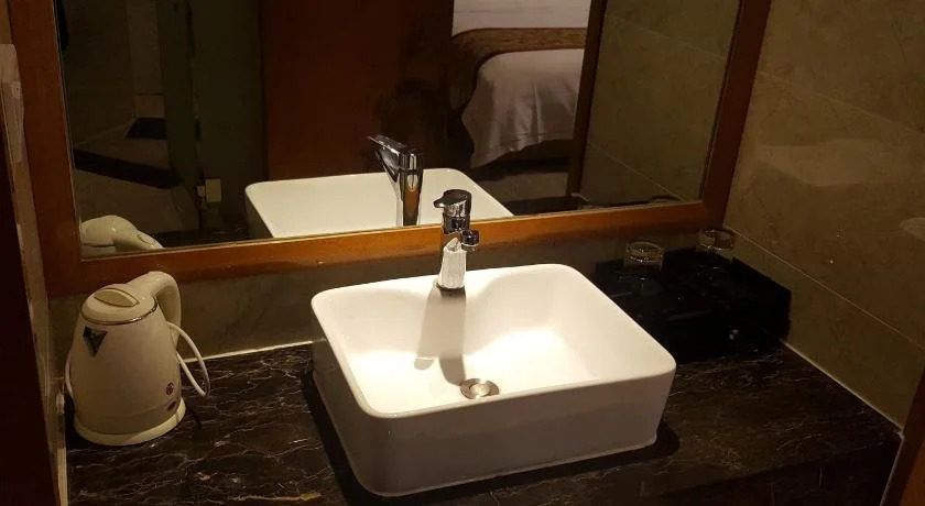 Jiangshan Di Jing Hua Tian Hotel
