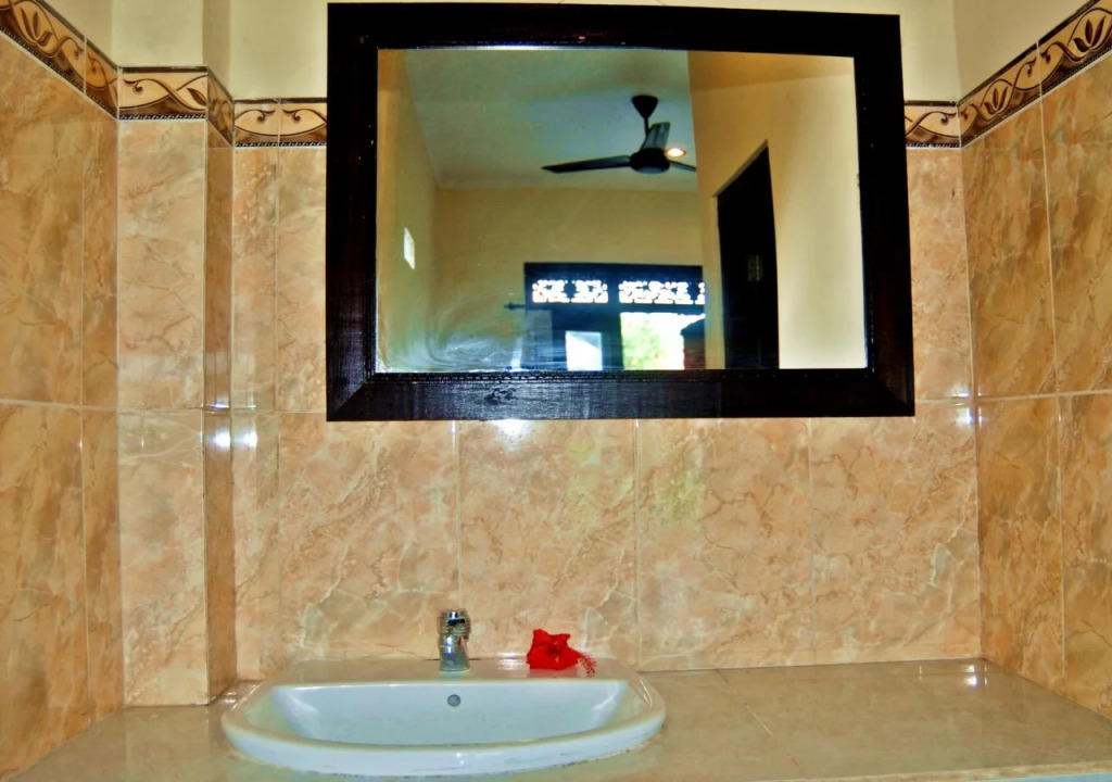 Adi Santia Bungalows