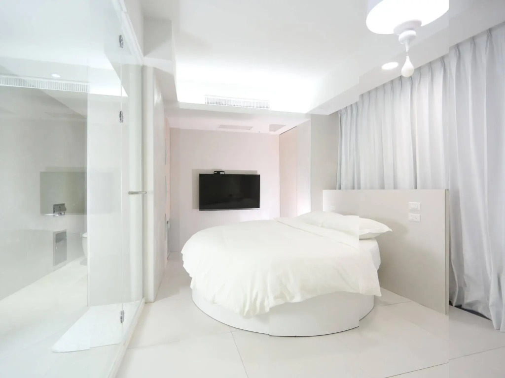 The Fantasy Apartment