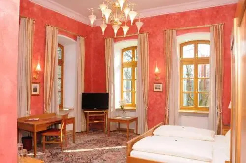 Hotel & Restaurant Waldschloss