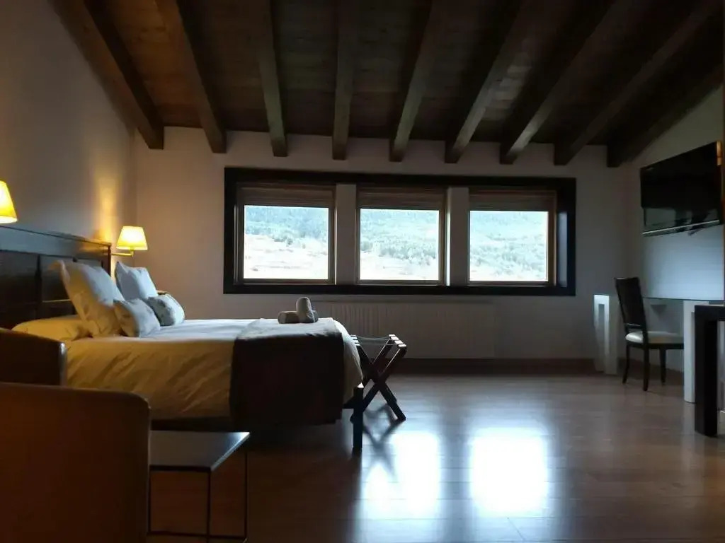 1848 Hosteria Toloriu