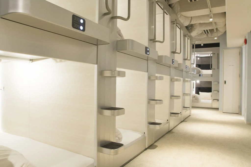 Akihabara Bay Hotel (Female Only)