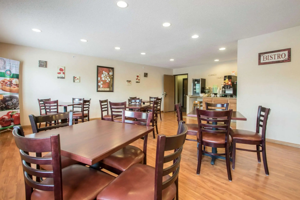Quality Inn & Suites Sun Prairie Madison East