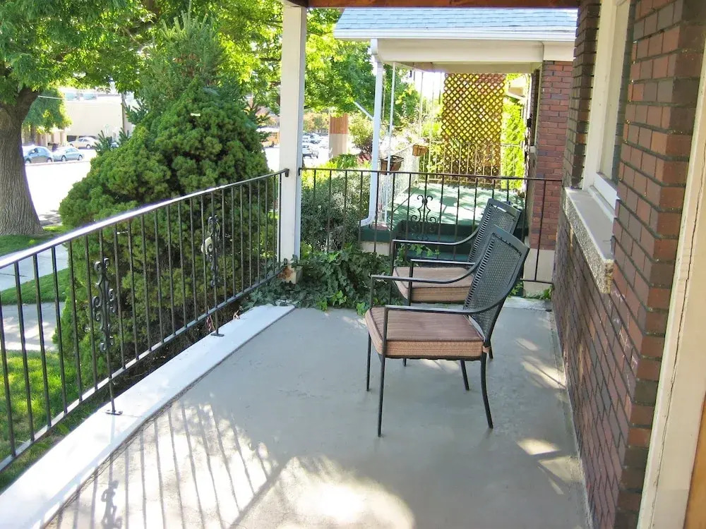 Downtown 5-Bedroom Home with a Hot Tub