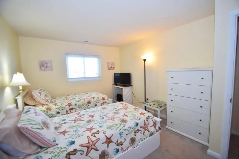 Thunder Island 132c 2 Bedroom Home by RedAwning