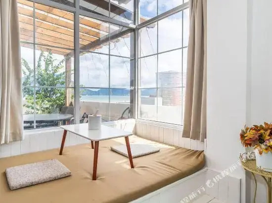 Rive Gauche Hostel