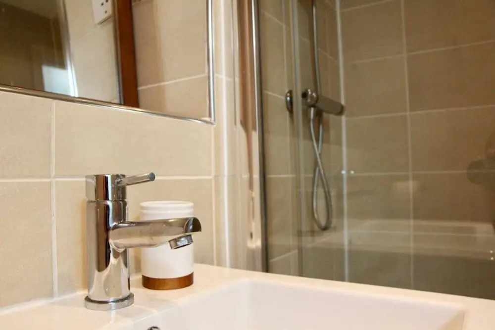 Spacious 2 Bedrooms Apartment in Strada Complex