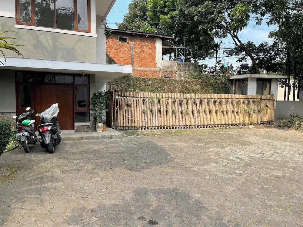 Hotel Gegerkalong Asri