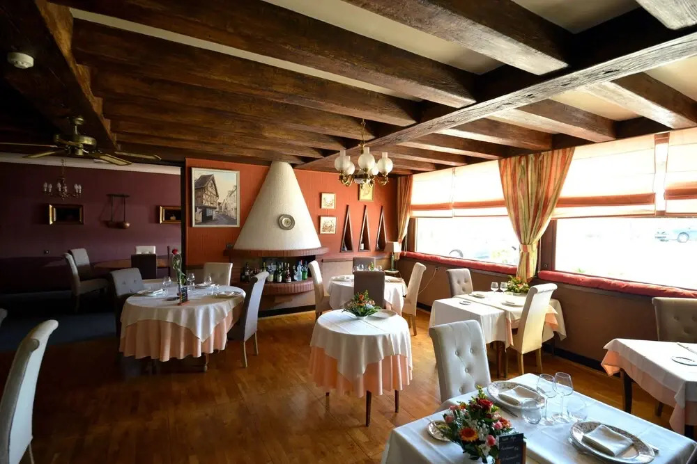 Logis Hostellerie du Lion d'Or