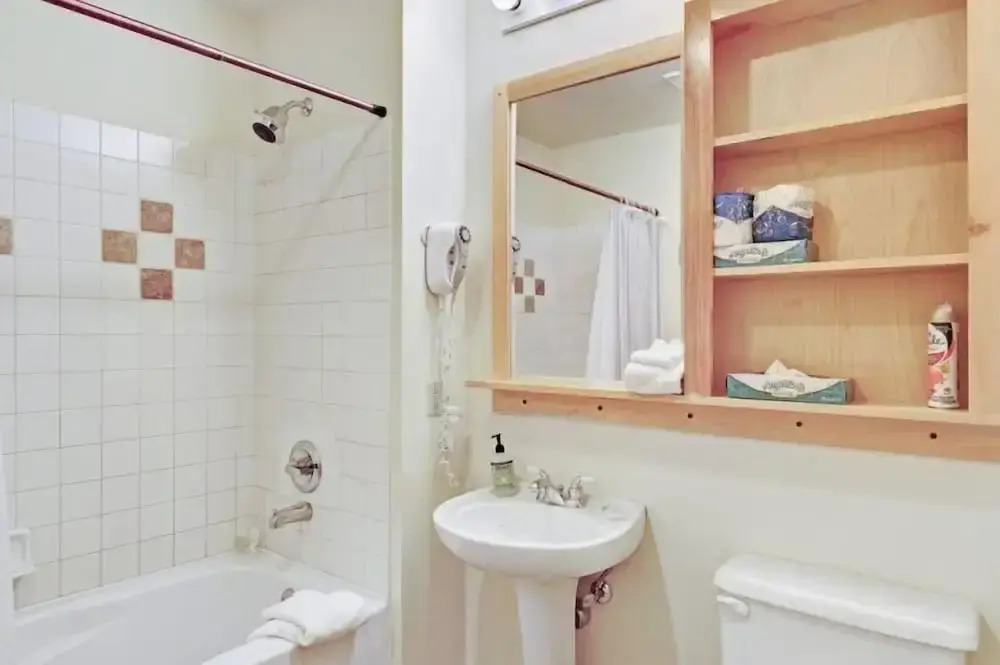 1 Bedroom Plus Murphy Mountain Condo In River Run Village With Hot Tub Access And Walking Distance To Ski