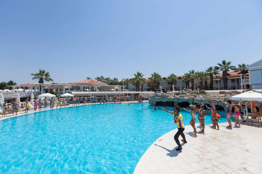 Lucas Didim Resort