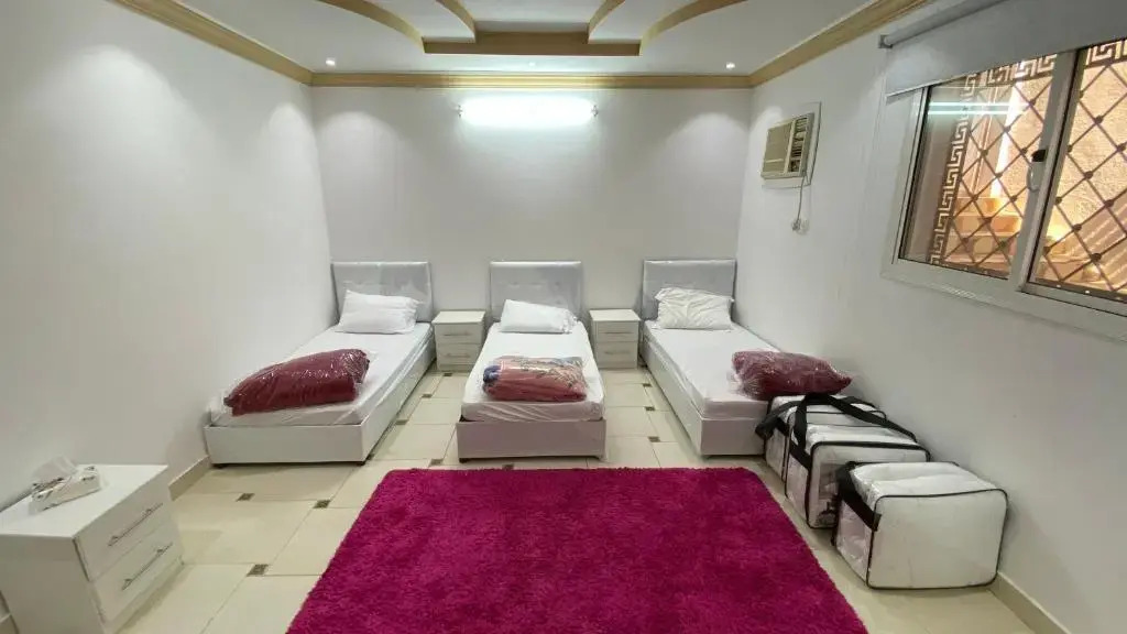 Naser Apartments