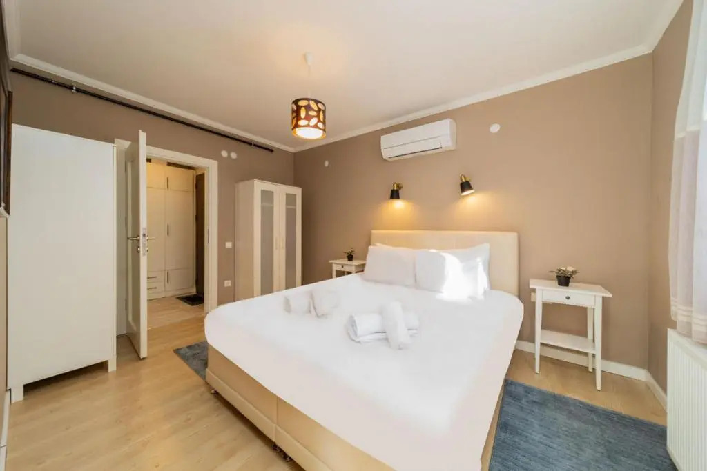 Cozy Flat with Balcony near Beach in Konyaalti