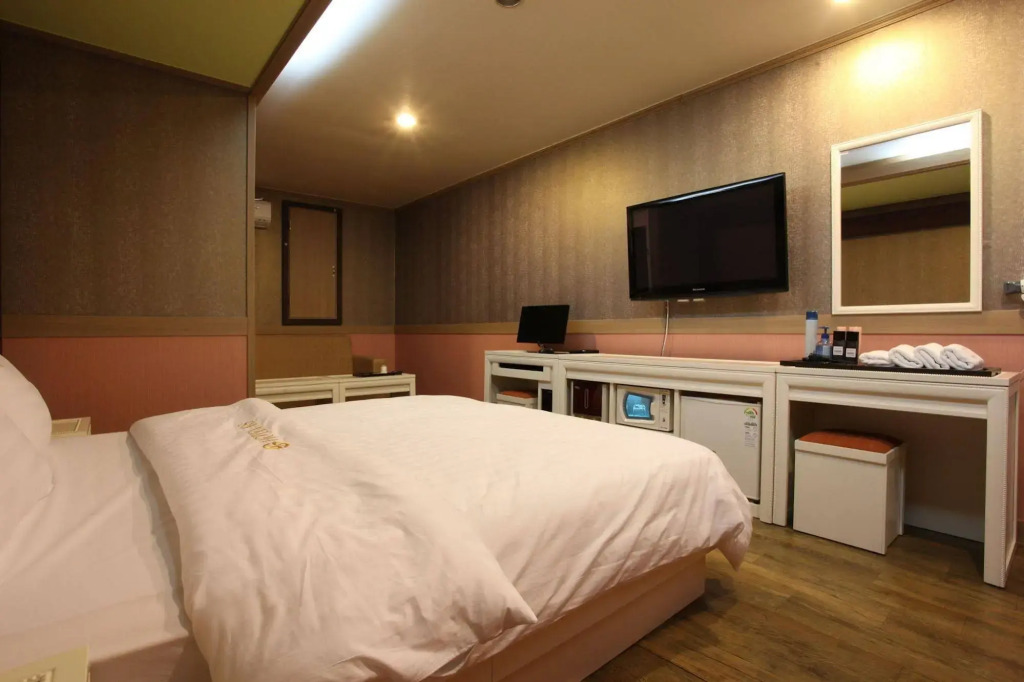 KS Hotel