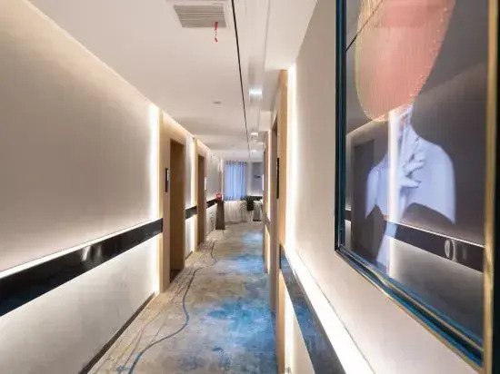 Yangjiang Gangwan Holiday Hotel