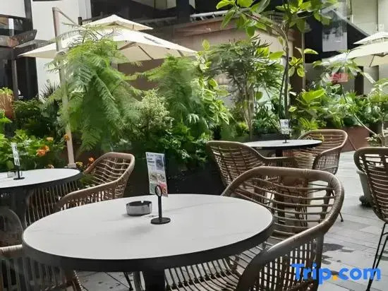 Linglongwan Boutique Hotel (Huai'an First People's Hospital)
