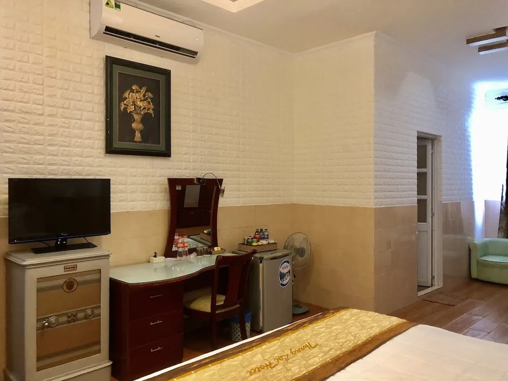 Thang Loi Hotel