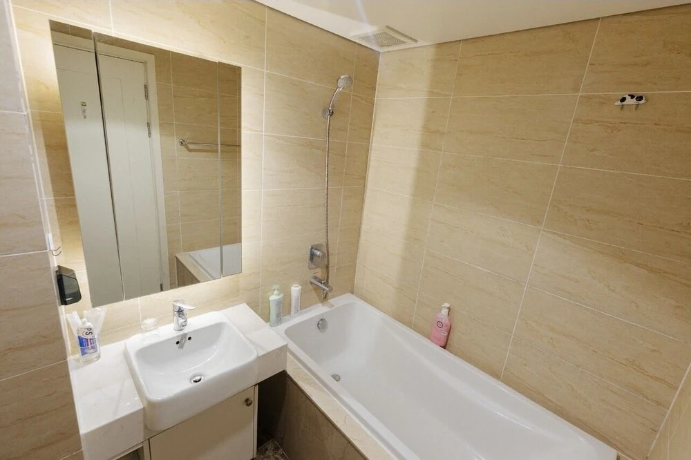 Hanoi DCapitale Luxury Serviced Apartment
